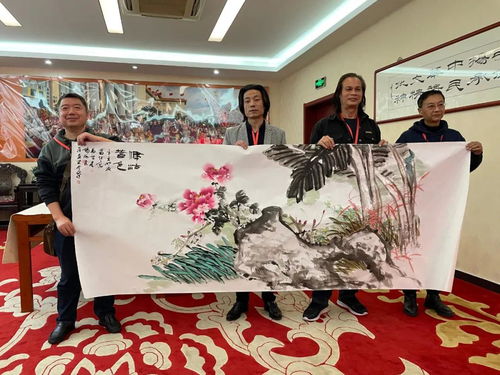 镜取疫瞬间·丹心映百年——致敬英雄主题创作交流会在京举行